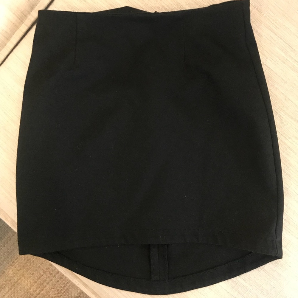 BCBGeneration Circle Hem Black Mini Skirt Sz 2